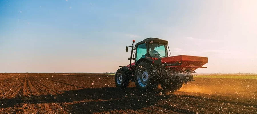 Improving yield efficiency with tractors in Ivory Coast